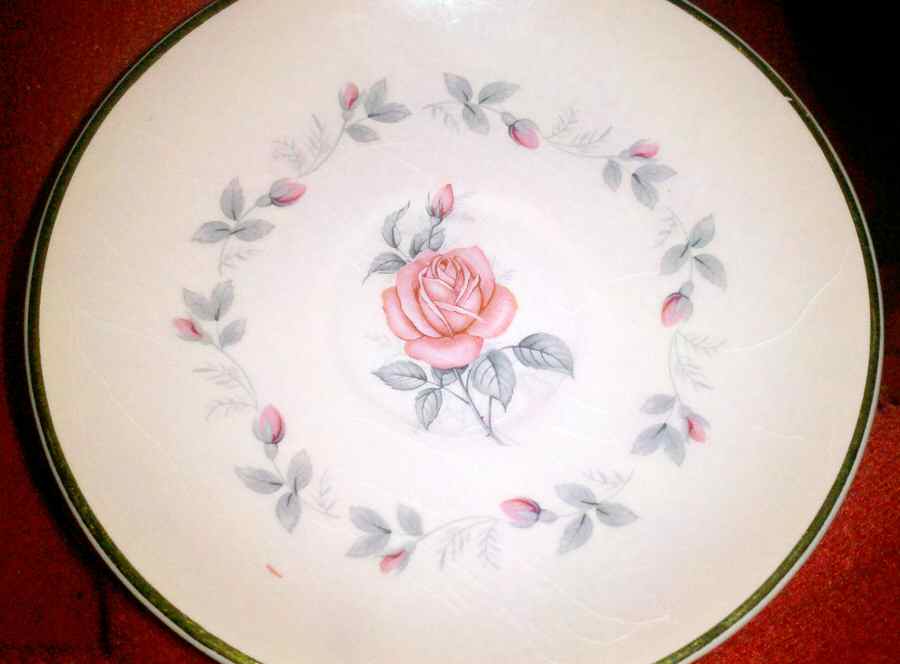 Glendalough Saucer by Arklow-1