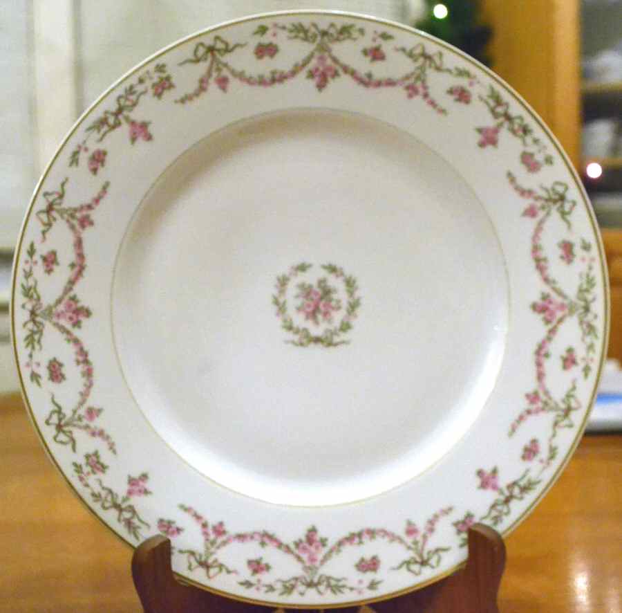 AHR16 Dinner Plate by Charles Ahrenfeldt-1