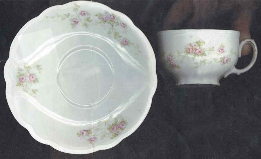 ALT682 Footed Cup & Saucer Set by Altrohlau-1