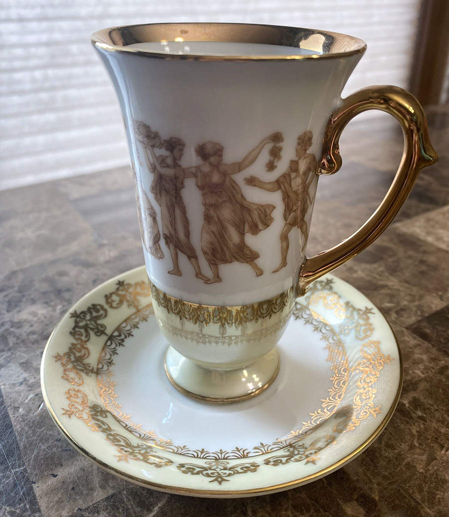 885 Footed Cup & Saucer Set by Arnart-1