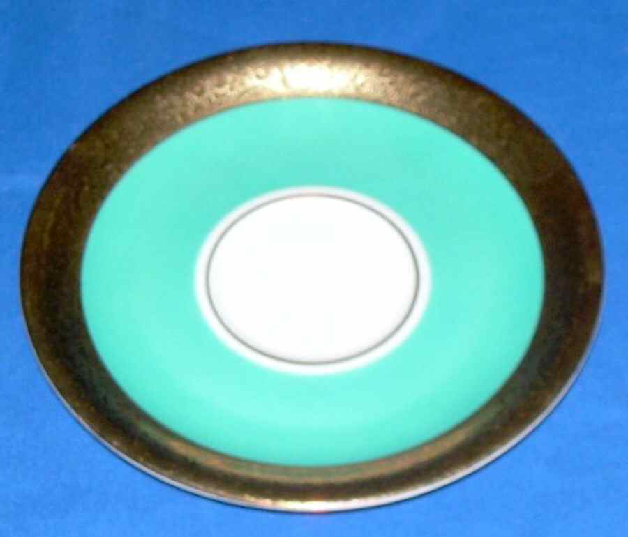 302 Saucer by Alka-1