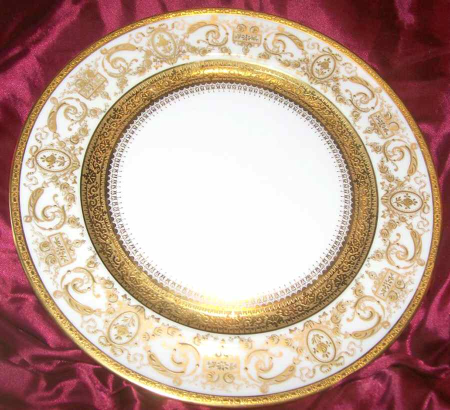 AHR974 Dinner Plate by Charles Ahrenfeldt-1