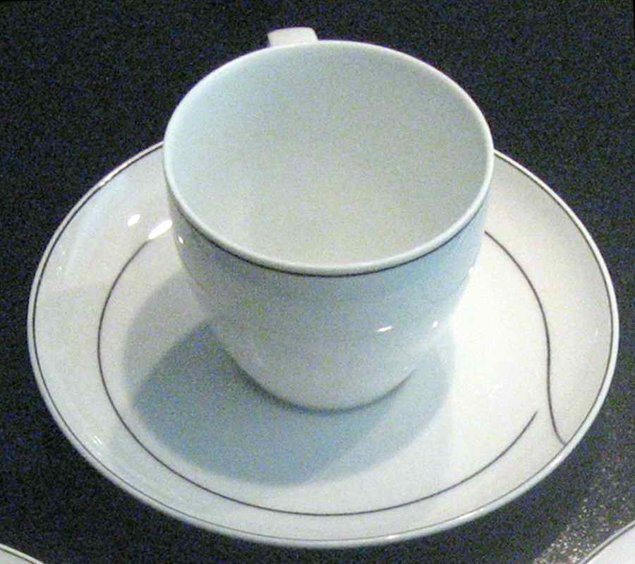 Linea Viva Flat Cup & Saucer Set by Arzberg-1