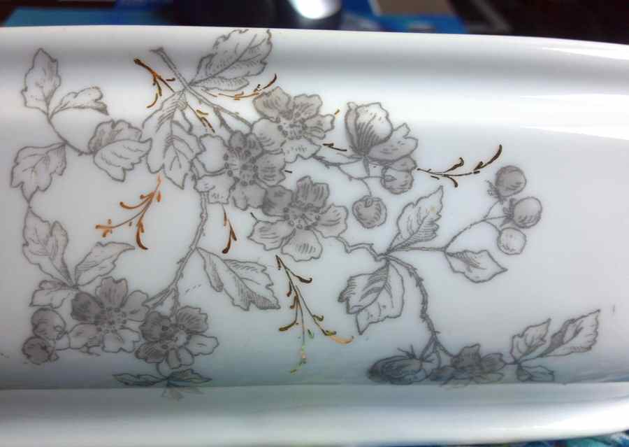 1376 Round Vegetable No Lid by Austria-1