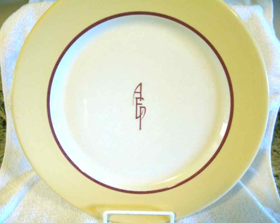 AKP29 Dinner Plate by Albert Pick Co-1