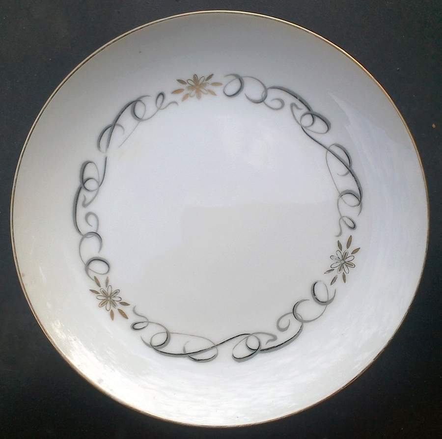 Regis Dinner Plate by ACI-1