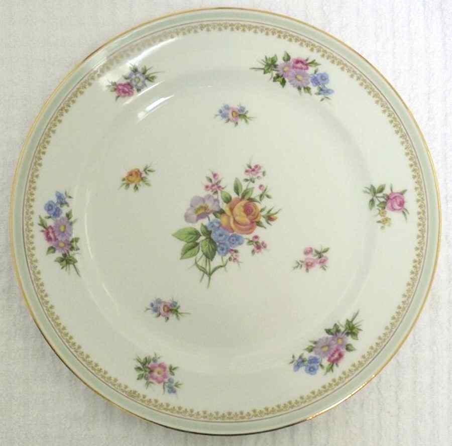 AHR997 Dinner Plate by Charles Ahrenfeldt-1