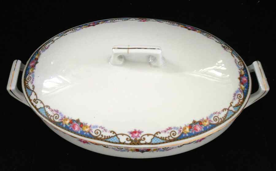 ALZ13 Oval Covered Vegetable by A Laufer (Czech)-1