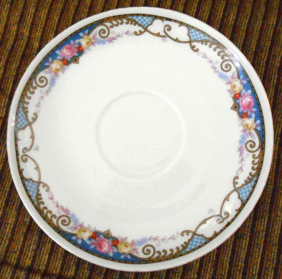 ALZ13 Saucer by A Laufer (Czech)-1
