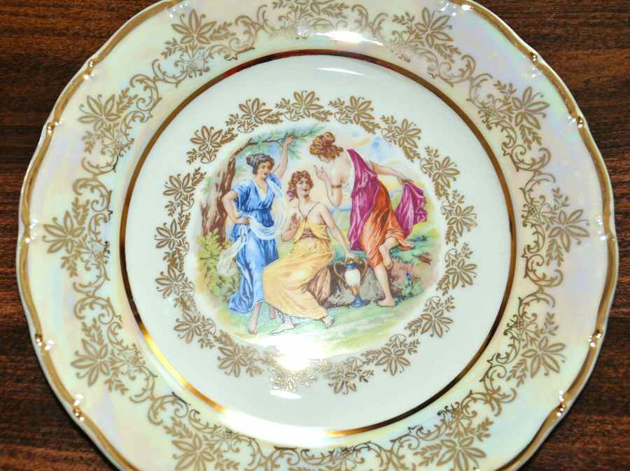 ALT702 Dinner Plate by Altrohlau-1