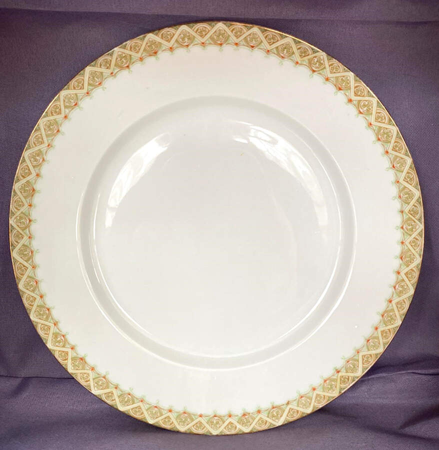 7435b Dinner Plate by Altrohlau-1