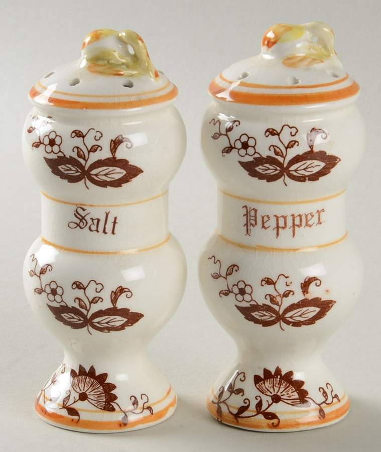 Brown Onion Salt & Pepper Set by Arnart-1