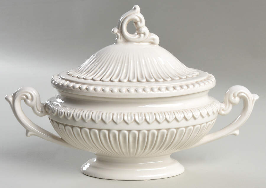 Finezza Cream Small Oval Tureen & Lid by Arte Italica-1
