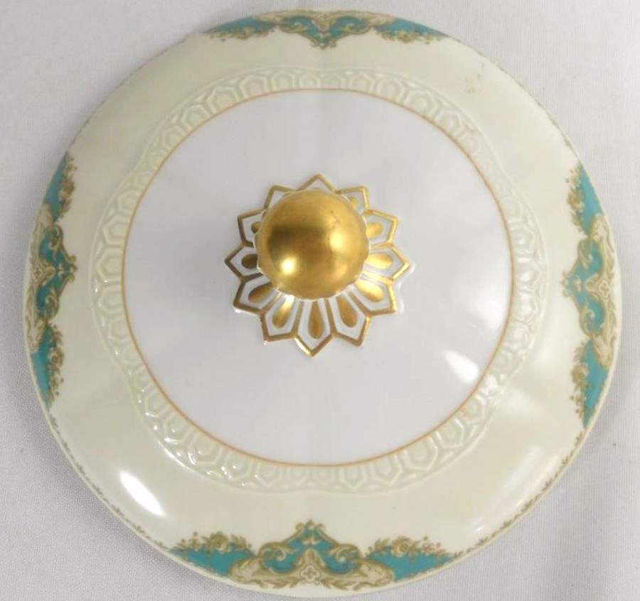 AHR1034 Lid for Round Vegetable by Charles Ahrenfeldt-1