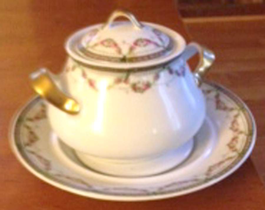 ADH29 Sugar Bowl & Lid by Adolf Persch-1