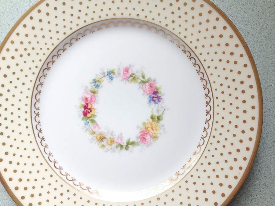 AHR1037 Salad Plate by Charles Ahrenfeldt-1