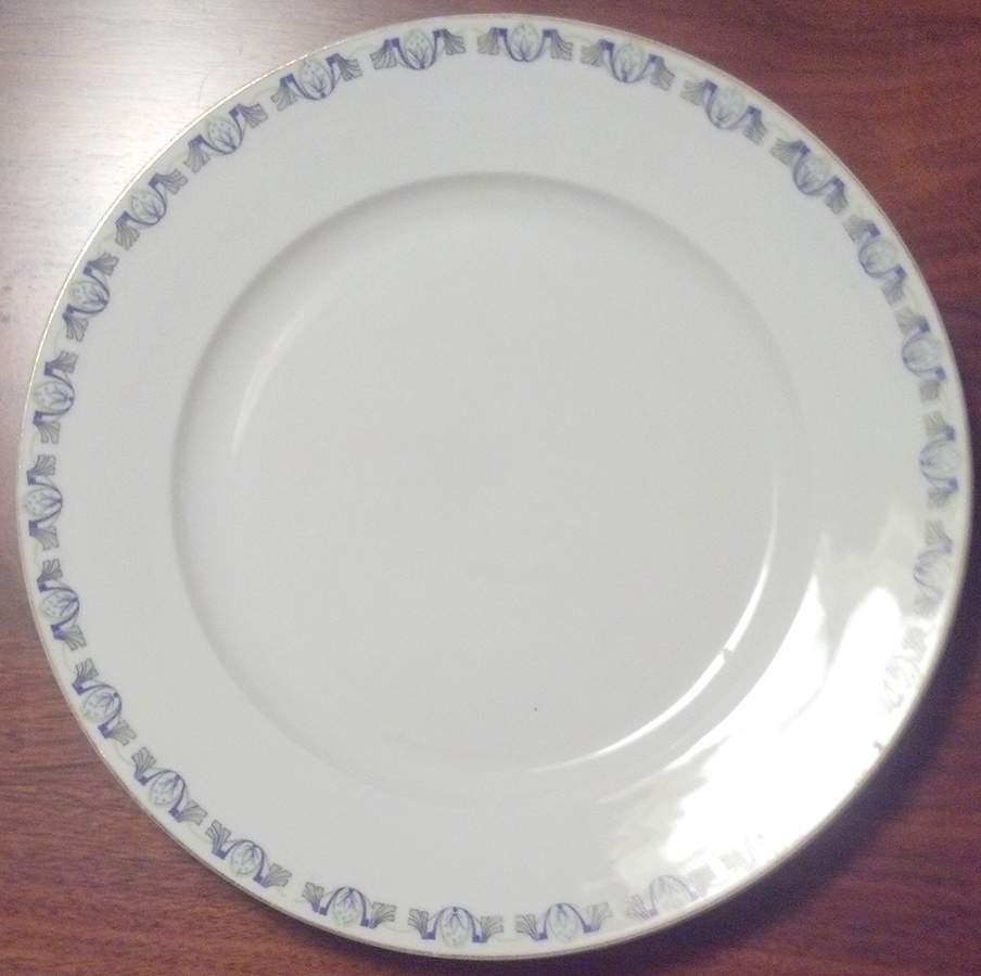 ALT719 Dinner Plate by Altrohlau-1
