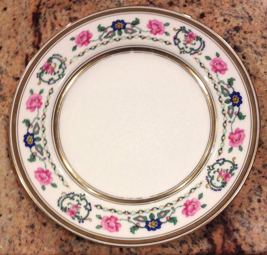 AHR1043 Dinner Plate by Charles Ahrenfeldt-1