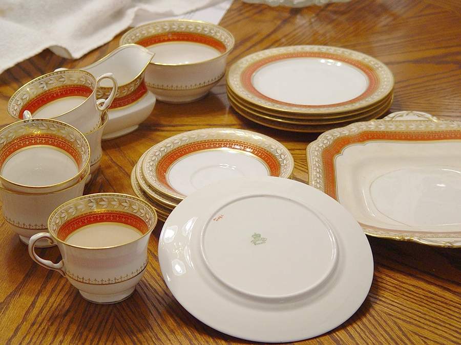 A4096 Dinner Plate by John  Aynsley & Sons-1