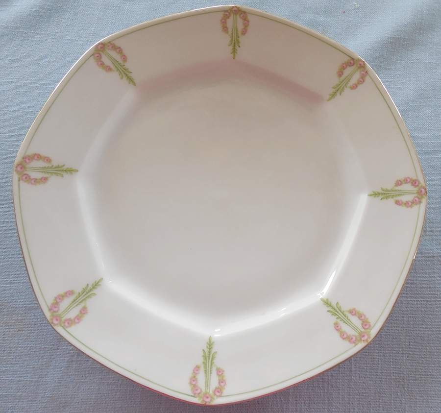 ALT721 Dinner Plate by Altrohlau-1