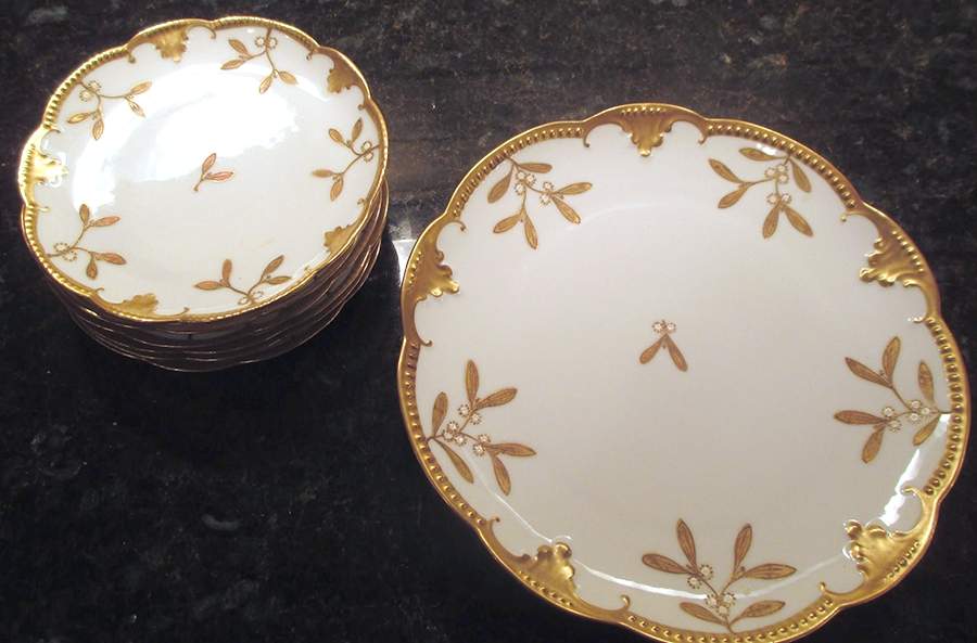 AKF76 Cake Plate by A Klingenberg France-Austria-1