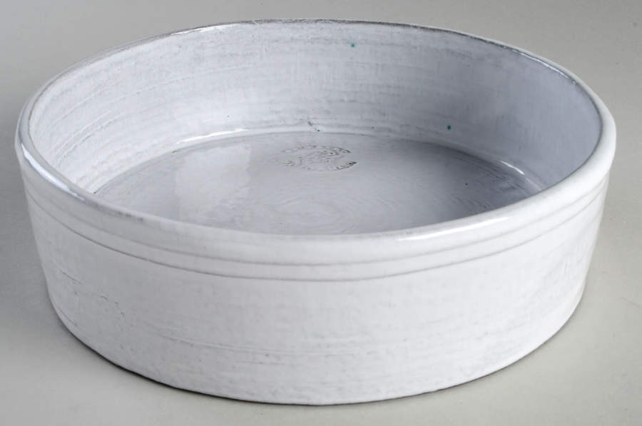 Glenna 9" Round Serving Bowl by Anthropologie-1