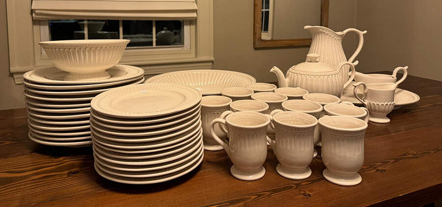 Ceres Teapot & Lid by Anthropologie-1