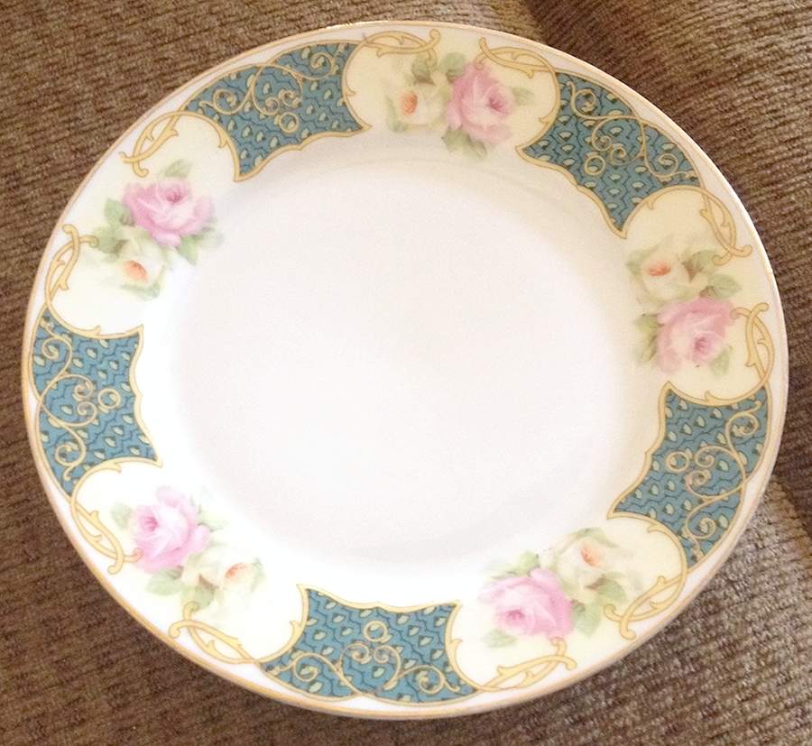 ALT724 Dinner Plate by Altrohlau-1