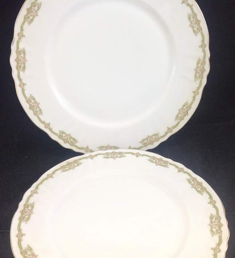 AHR1049 Dinner Plate by Charles Ahrenfeldt-1