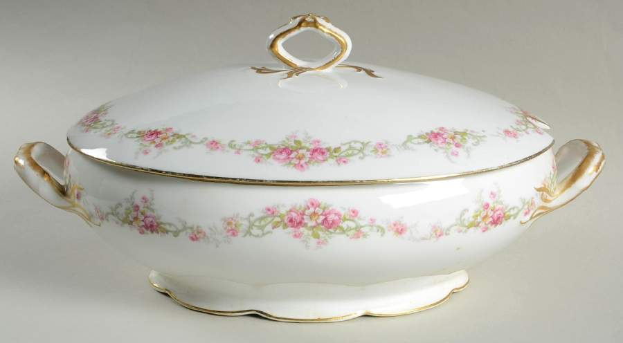 AHR1059 Oval Tureen & Lid by Charles Ahrenfeldt-1