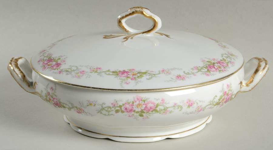 AHR1059 Round Covered Vegetable by Charles Ahrenfeldt-1