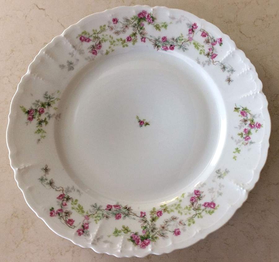 ALT735 Dinner Plate by Altrohlau-1