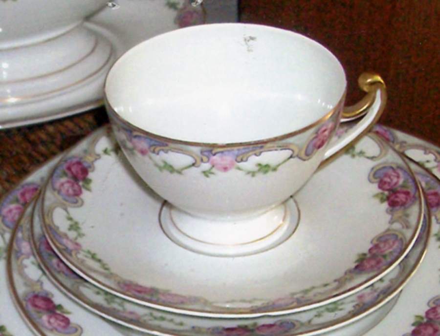 ADH31 Footed Cup & Saucer Set by Adolf Persch-1