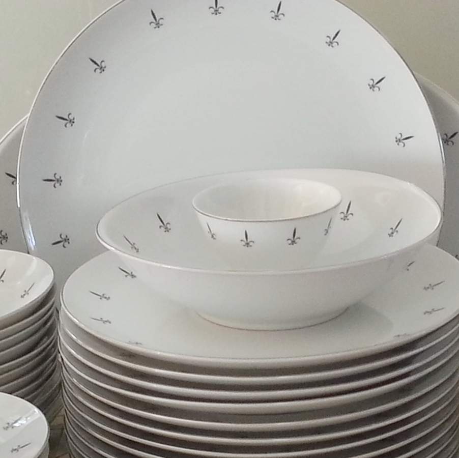Denise Dinner Plate by Amcrest-1