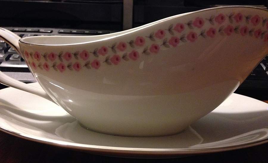 Odette Gravy Boat with Attached Underplate by Amcrest-1