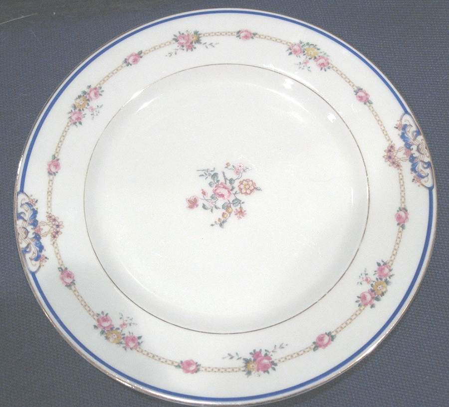 AHR1081 Dinner Plate by Charles Ahrenfeldt-1