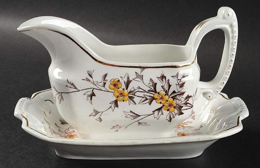 Hawthorn Yellow Gravy Boat & Underplate by Henry Alcock-1