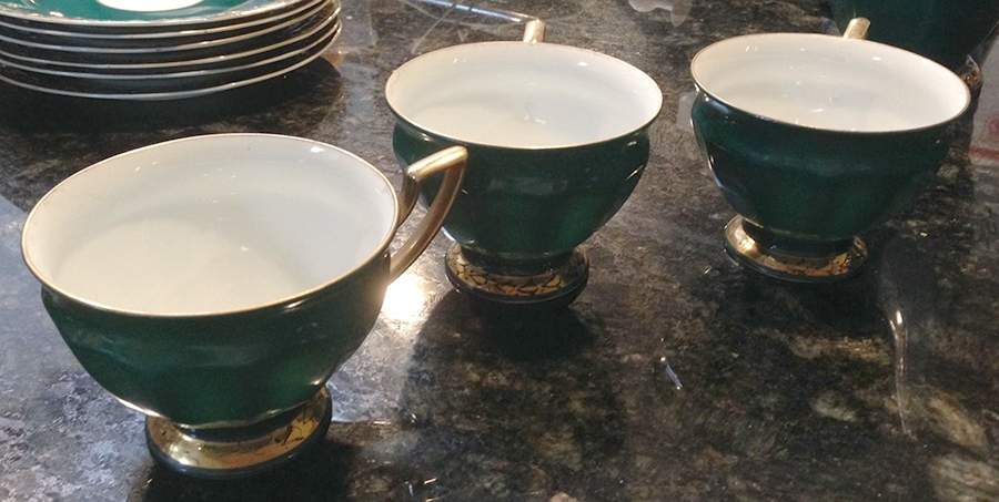 ALZ17 Footed Cup by A Laufer (Czech)-1