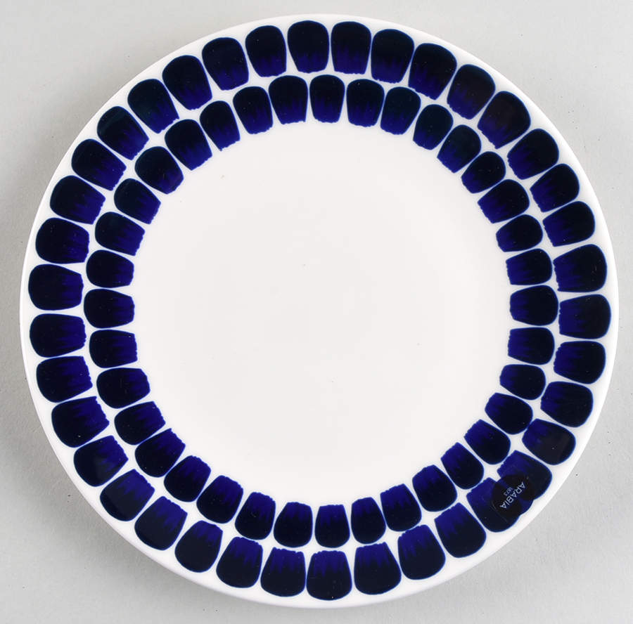 Tuokio Salad Plate by Arabia of Finland-1