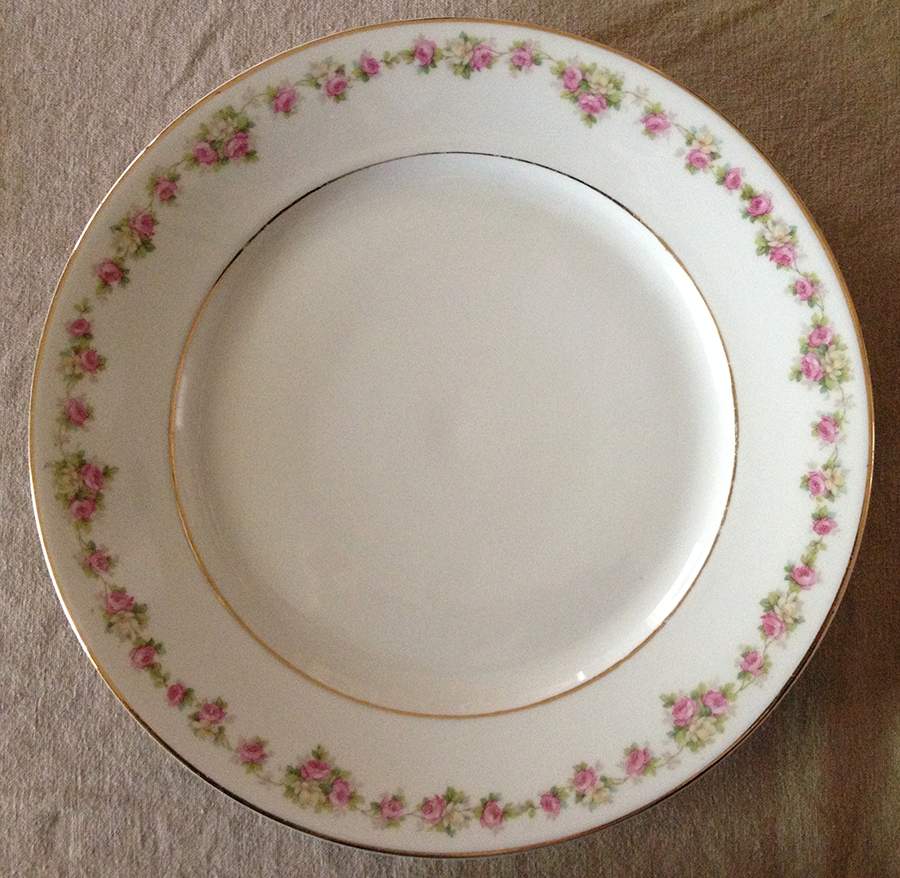 ALT753 Dinner Plate by Altrohlau-1