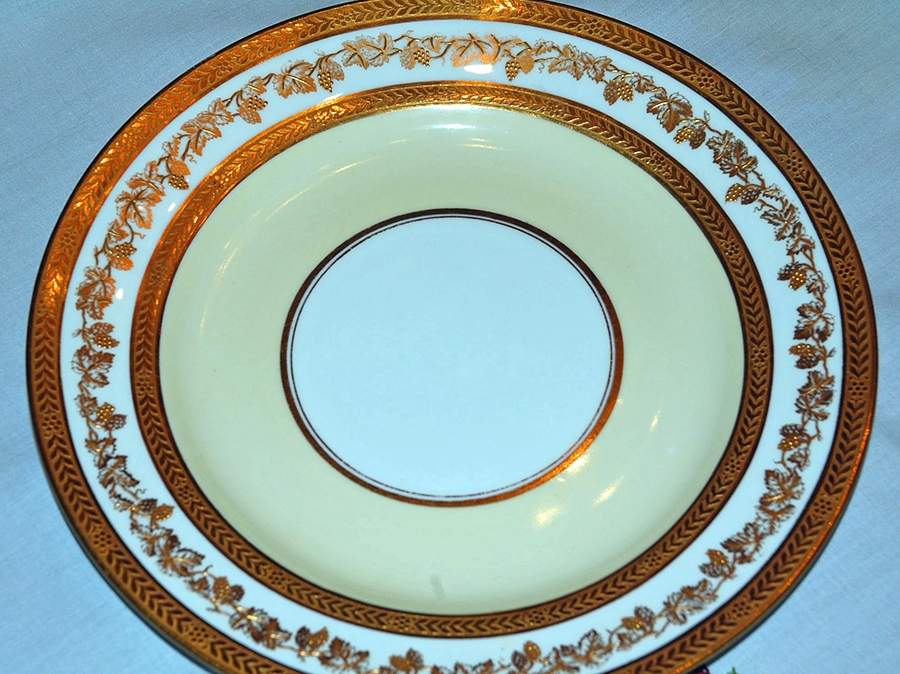 01690 Dinner Plate by Adderley-1