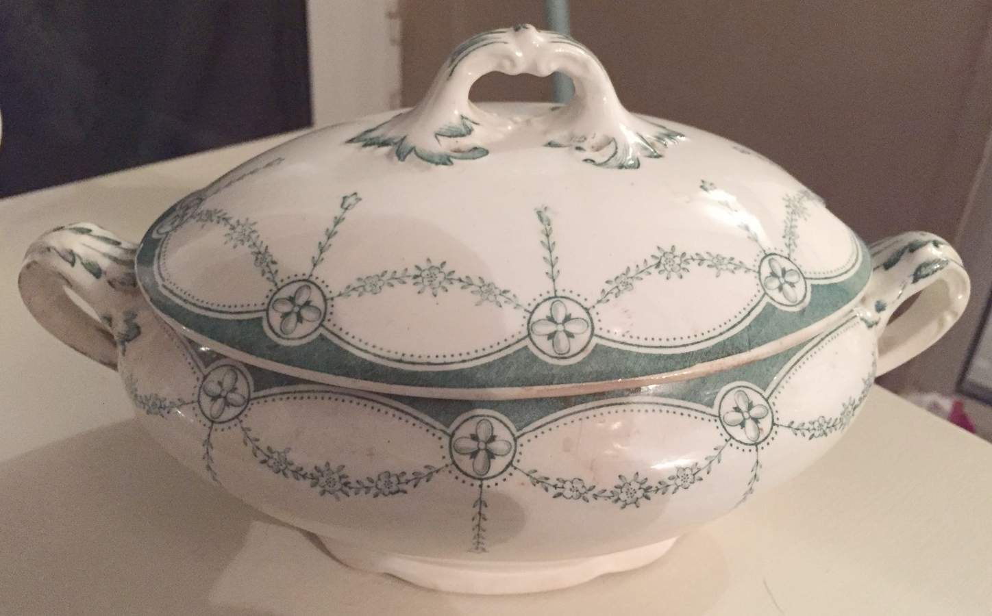 ALL37 Oval Tureen & Lid by Allerton's-1
