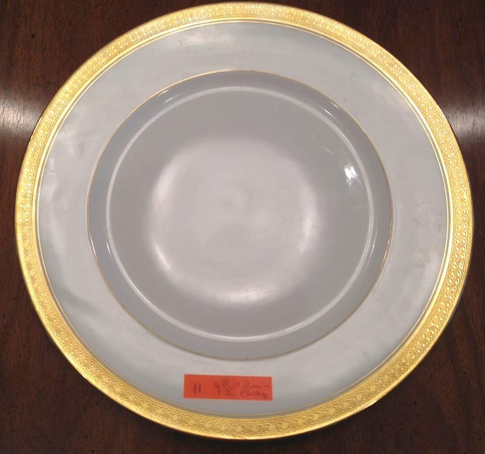 AHR1129 Dinner Plate by Charles Ahrenfeldt-1