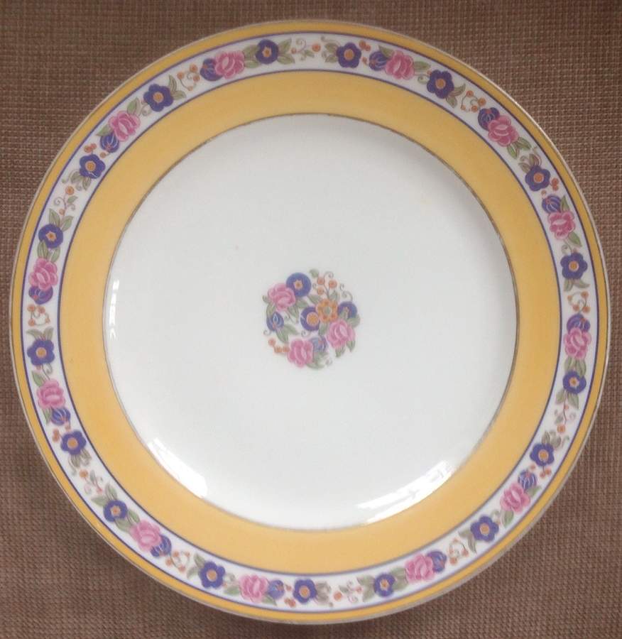 AHR1139 Dinner Plate by Charles Ahrenfeldt-1