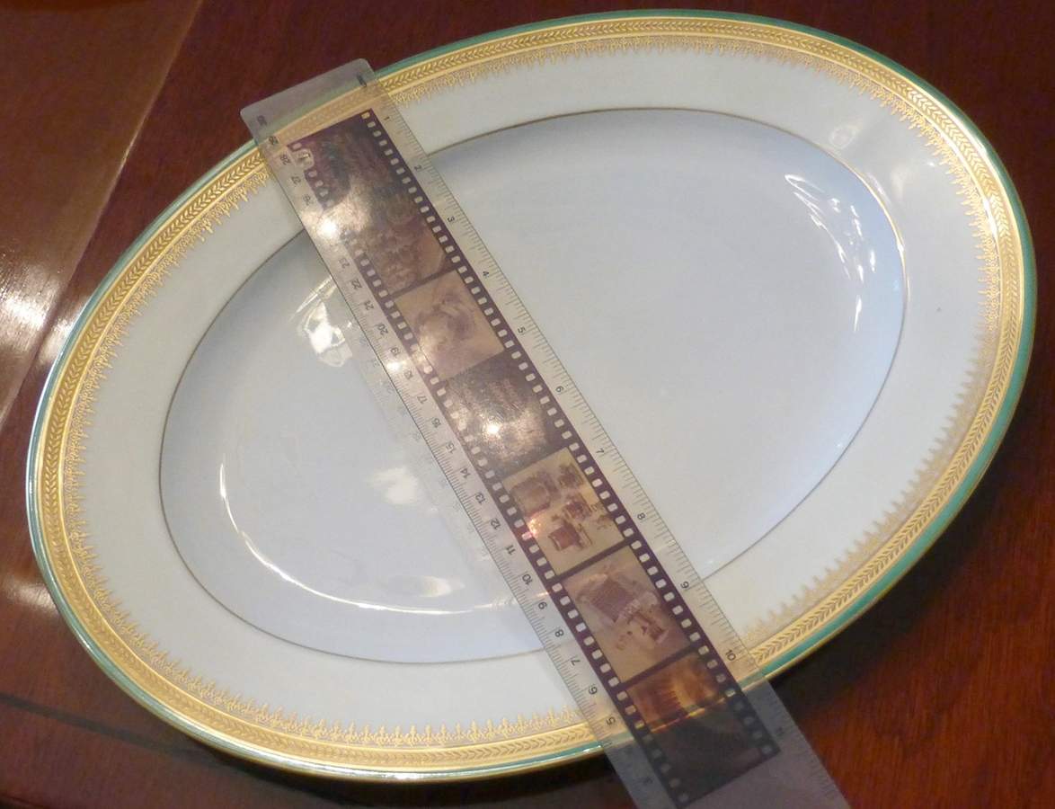 AHR1142 11" Oval Serving Platter by Charles Ahrenfeldt-1