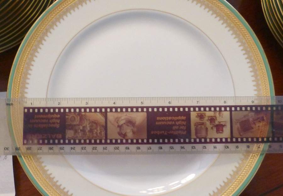 AHR1142 Dinner Plate by Charles Ahrenfeldt-1