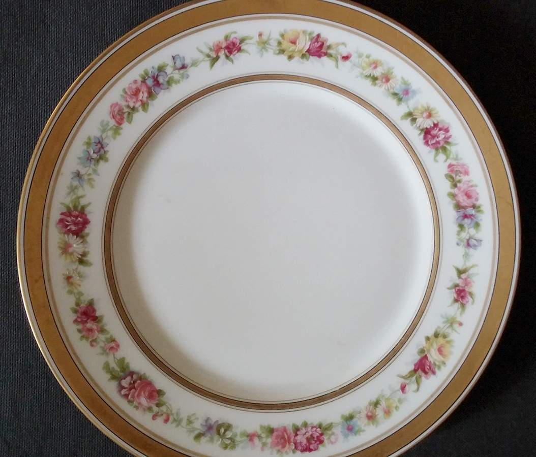 AHR1149 Salad Plate by Charles Ahrenfeldt-1