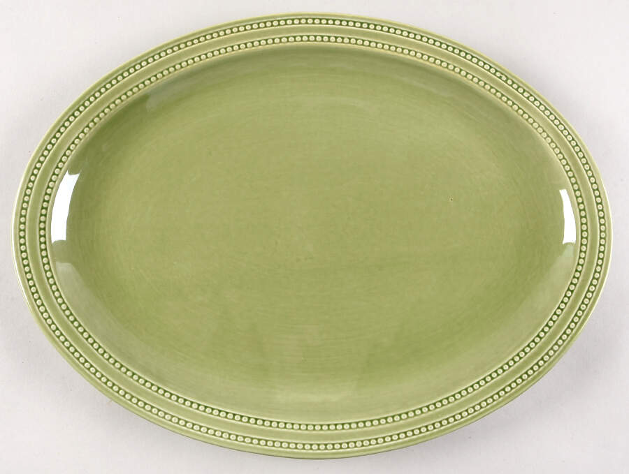 Town and Country Green 16" Oval Serving Platter by Artimino-1