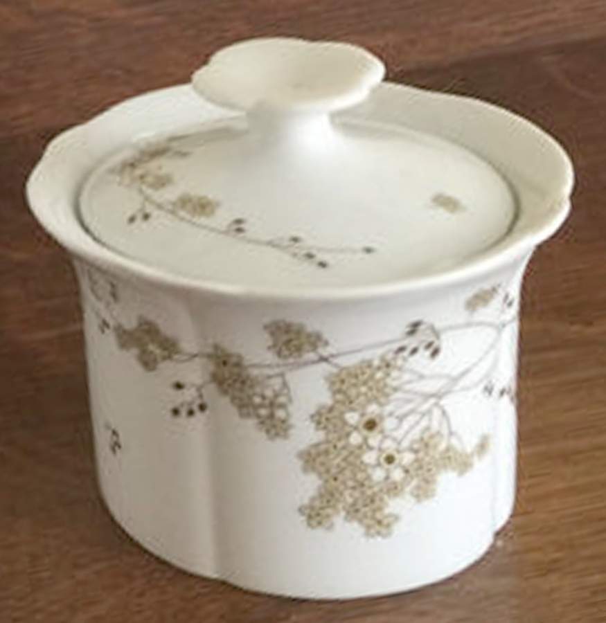 ARZ289 Sugar Bowl & Lid by Arzberg-1