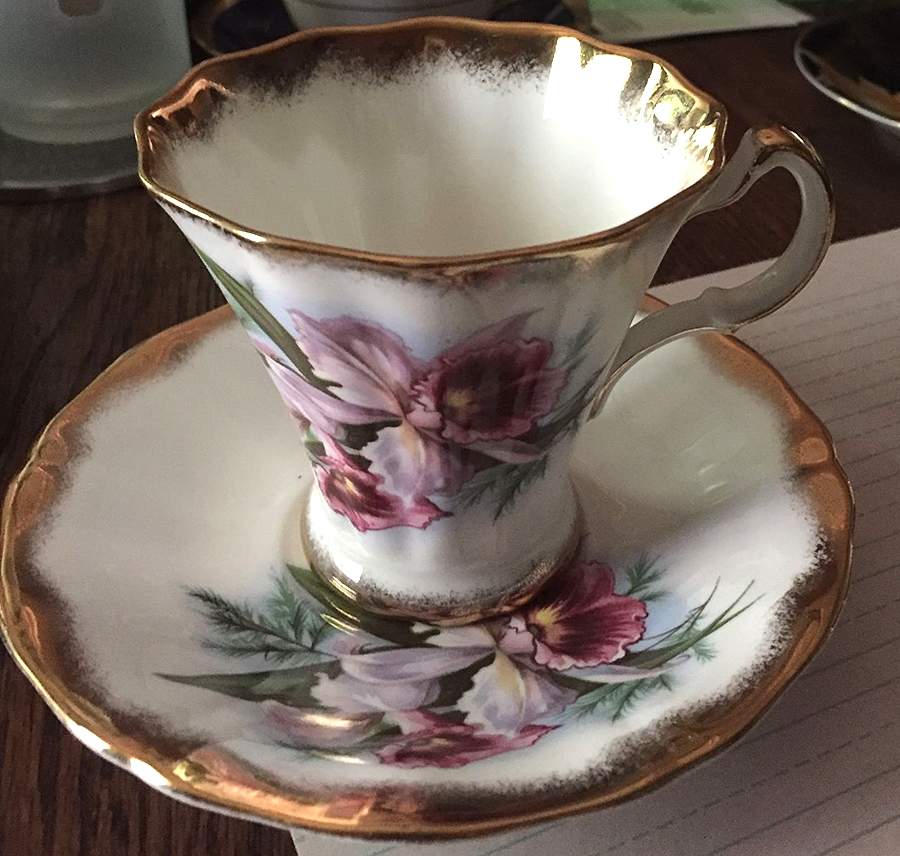 H1298 Footed Cup & Saucer Set by Adderley-1